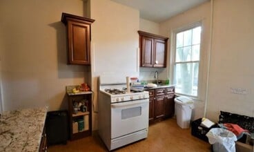 17 Putnam Ave, Unit A in Cambridge, MA - Building Photo - Building Photo
