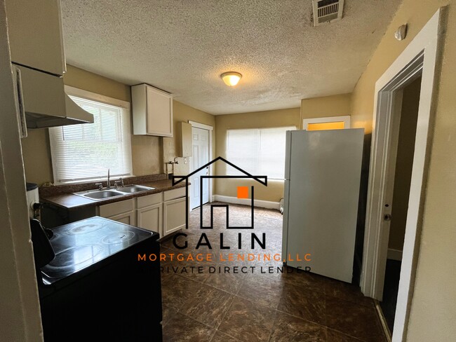 204 Sugden St in Savannah, GA - Building Photo - Building Photo