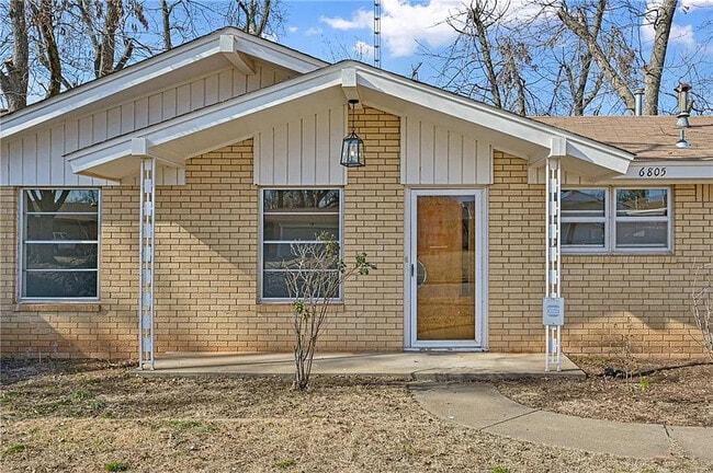 6805 S Shartel Ave in Oklahoma City, OK - Building Photo - Building Photo