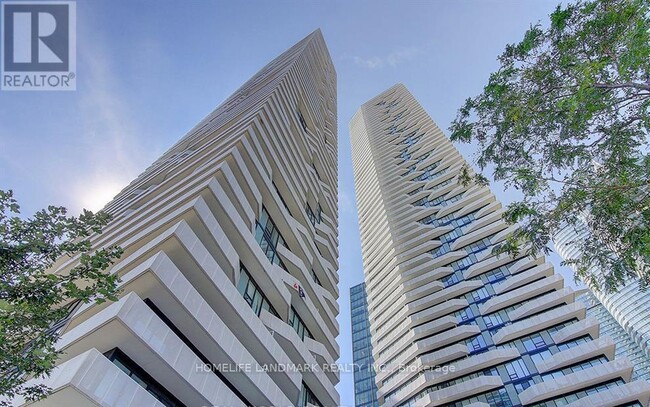 100-2100 Harbour St