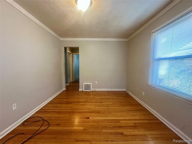 15059 Evergreen Rd in Detroit, MI - Building Photo - Building Photo