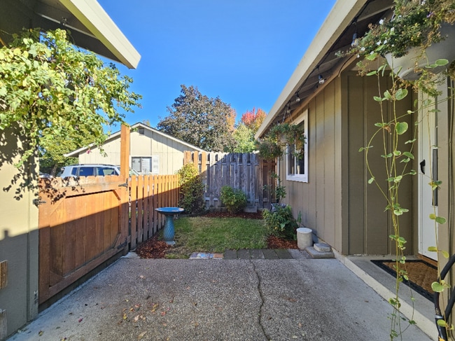 property at 2931 SE Bluebird Dr