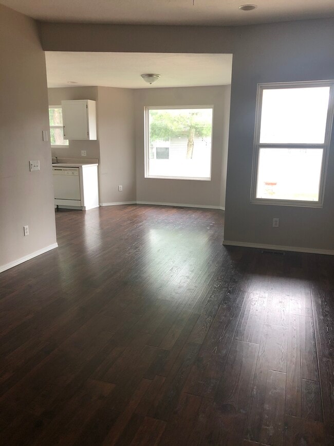 850 W Hickory Nut Ct in Nixa, MO - Building Photo - Building Photo