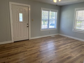 2409 Perkins Dr in Poplar Bluff, MO - Building Photo - Building Photo