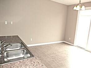 8185 Sydney Ln in Avon, IN - Building Photo - Building Photo