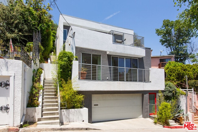 3907 De Longpre Ave in Los Angeles, CA - Building Photo - Building Photo