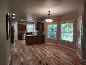 1082 E Azan St in Meridian, ID - Building Photo - Building Photo