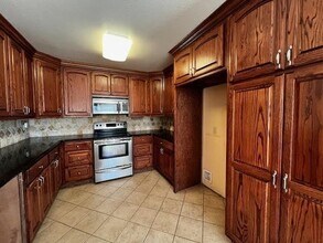 780 Sudduth Dr in Bridge City, TX - Building Photo - Building Photo