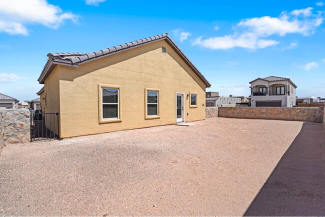 901 Betton Pl in El Paso, TX - Building Photo - Building Photo
