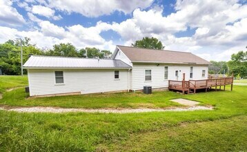 4100 Claremont Ave, Unit A in Evansville, IN - Building Photo - Building Photo