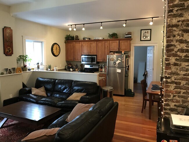 350 Broadway, Unit 1