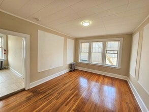 382 Bloomfield Ave in Bloomfield, NJ - Building Photo - Building Photo