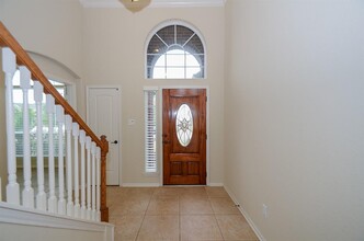 14822 Russet Bend Ln in Cypress, TX - Foto de edificio - Building Photo
