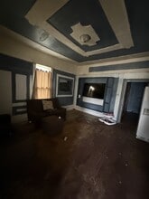 1261 E Grand Ave in Decatur, IL - Foto de edificio - Building Photo