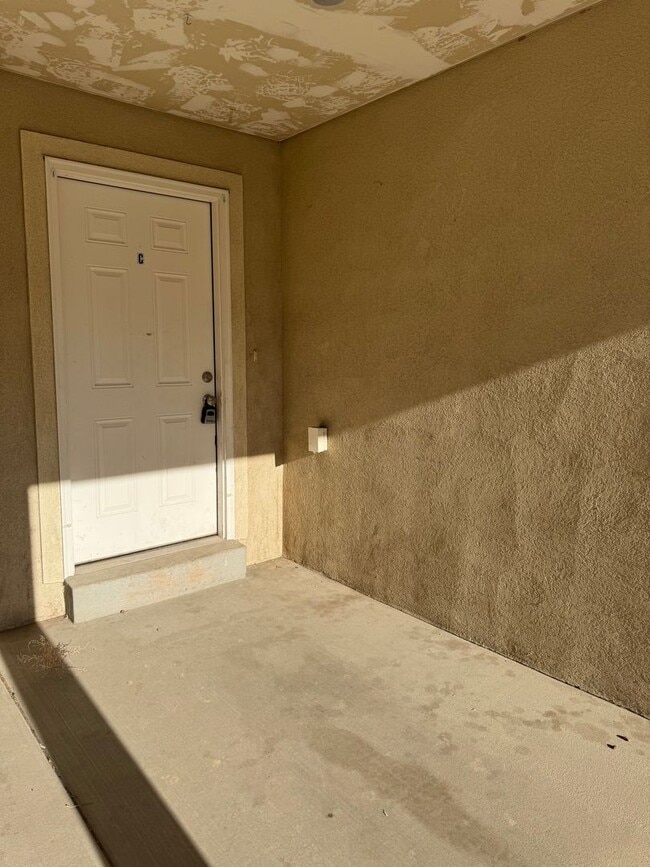 1385 S 675 E in Vernal, UT - Building Photo - Building Photo