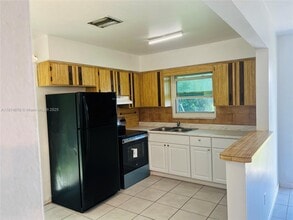 4680 SW 29th Terrace in Fort Lauderdale, FL - Building Photo - Building Photo
