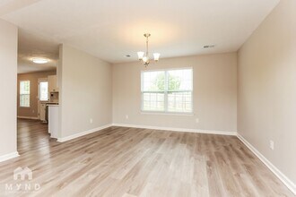1700 Chris Dr in La Vergne, TN - Building Photo - Building Photo