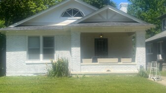 2250 Evelyn Ave in Memphis, TN - Building Photo