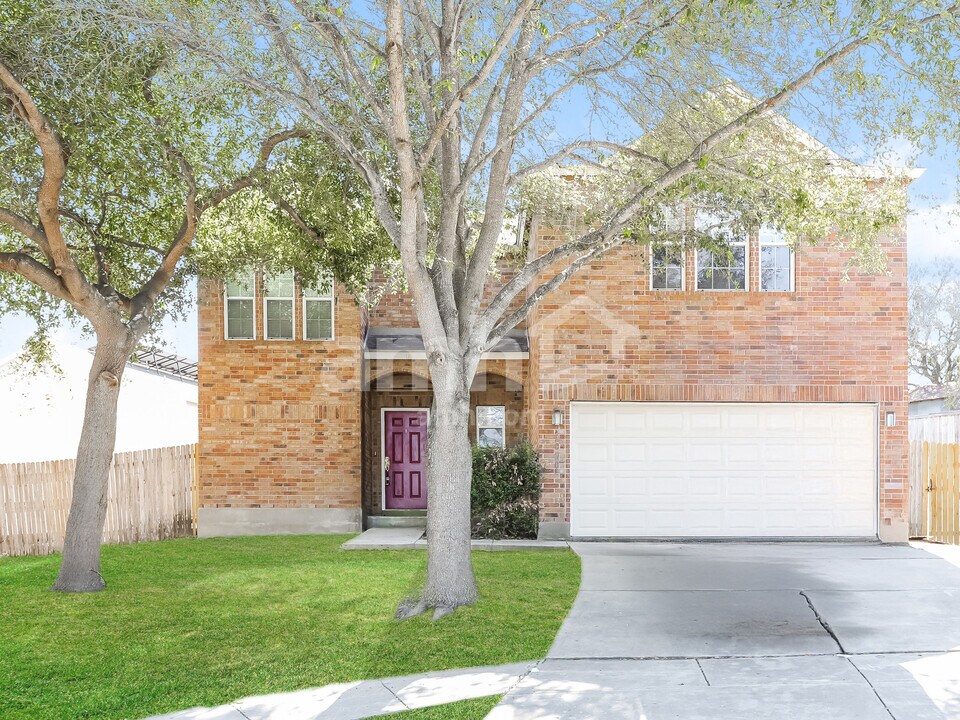 10206 Chuck Wagon Ct in Converse, TX - Building Photo