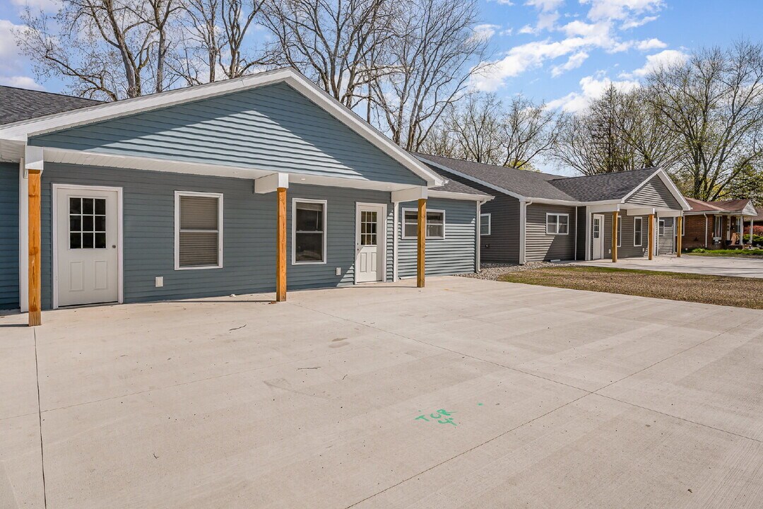 501 Cherry St in Midland, MI - Building Photo