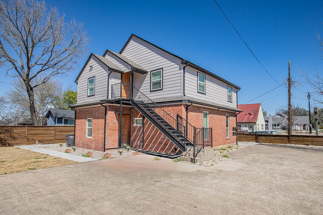 3008 McPherson Ave, Unit B in Fort Worth, TX - Building Photo
