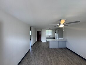 1245 Palolo Ave in Honolulu, HI - Building Photo - Building Photo