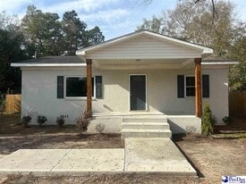 236 Wells St in Lake City, SC - Building Photo
