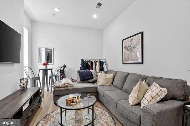 property at 1415 Locust St