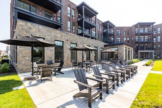 The Brooks in Oakmont, PA - Foto de edificio - Building Photo