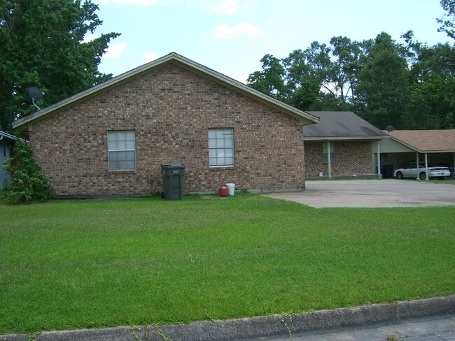 114 Gatewood Ln in Lufkin, TX - Building Photo - Building Photo