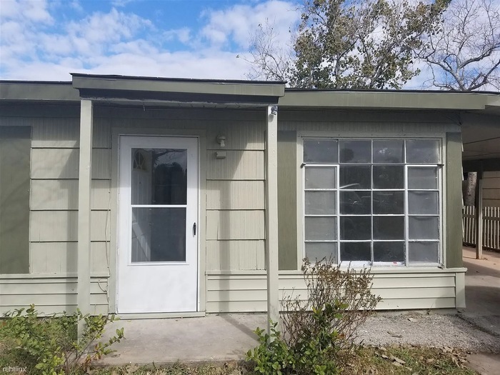 1618 Adkins Dr in Harlingen, TX - Building Photo