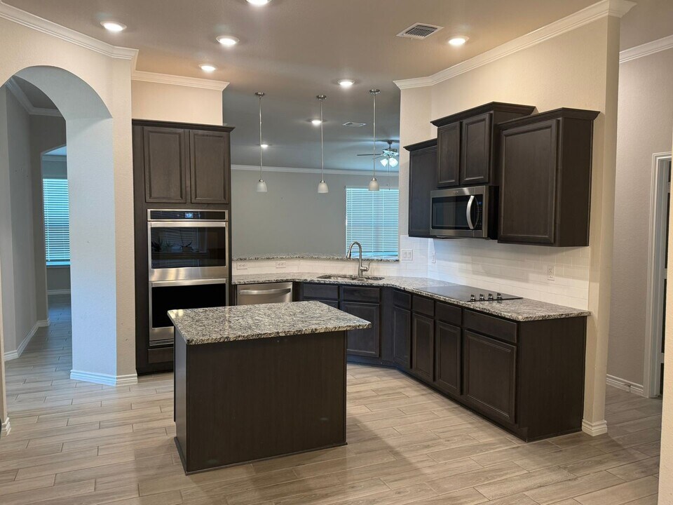 2201 Lucrezia Ct in Harker Heights, TX - Building Photo