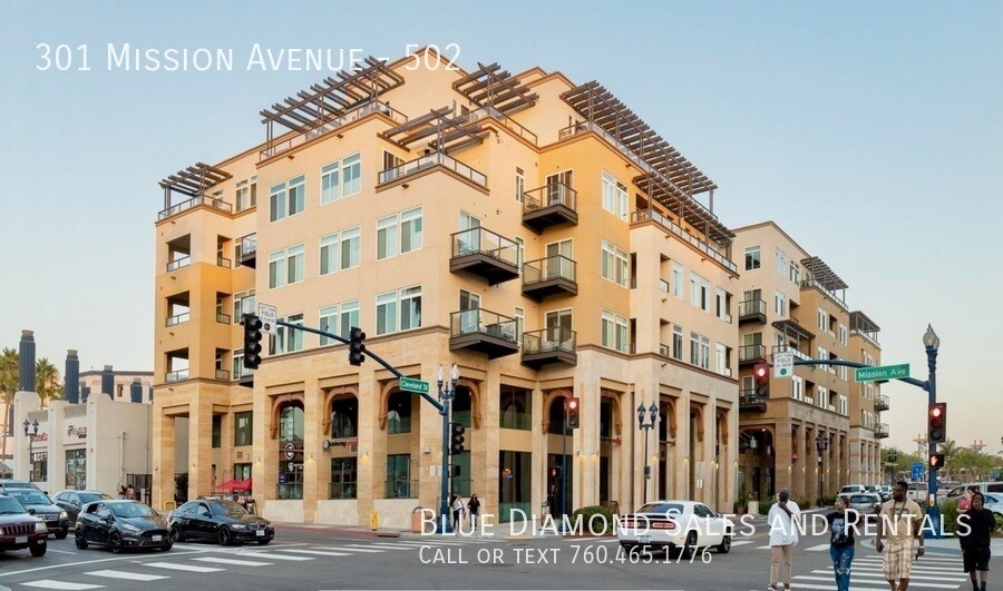 301 Mission Ave in Oceanside, CA - Building Photo