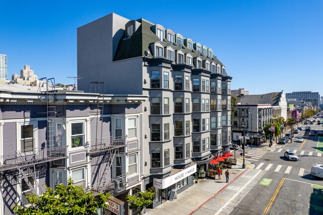 1688 Sacramento St in San Francisco, CA - Building Photo - Building Photo