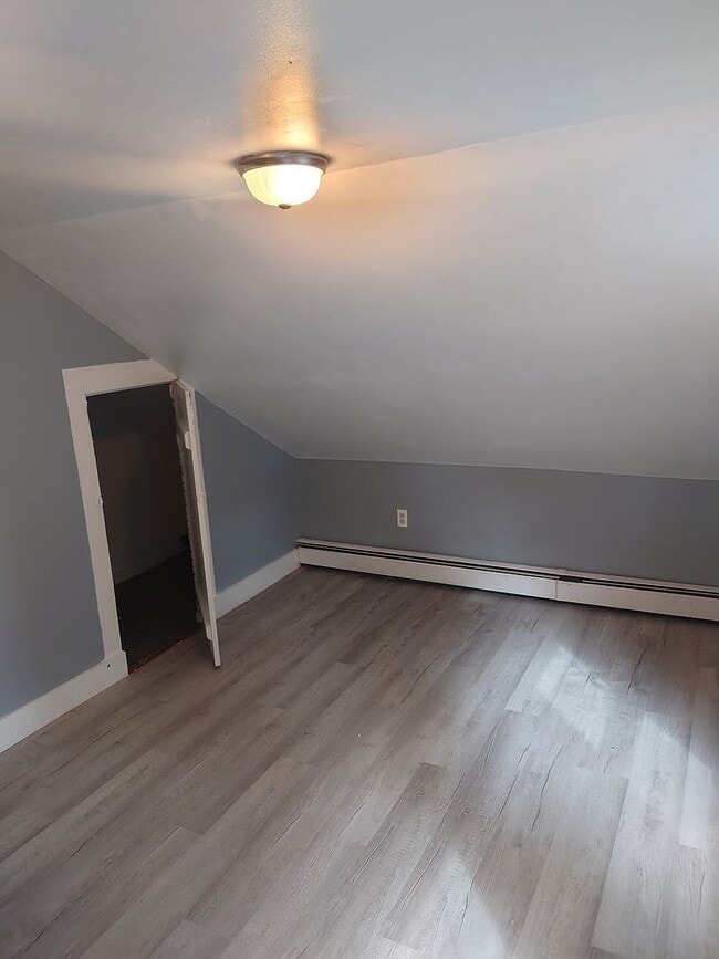 354 Grove St in Woonsocket, RI - Building Photo - Building Photo