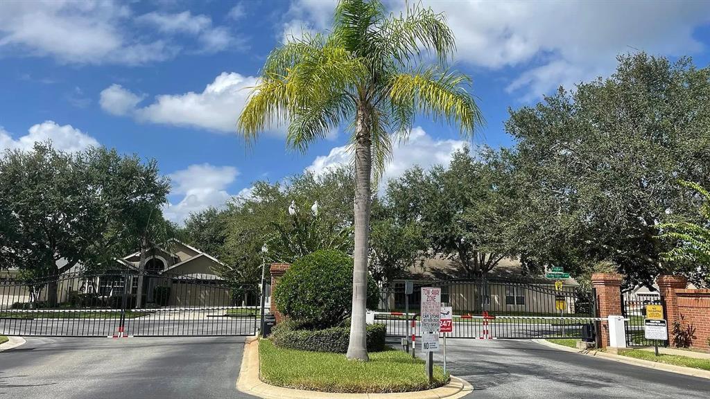 9741 Pecky Cypress Way in Orlando, FL - Foto de edificio