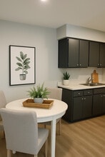 Quail Ridge Apartments in Maumee, OH - Building Photo - Building Photo