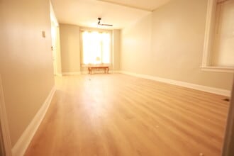 637 W 59th St in Chicago, IL - Building Photo - Building Photo