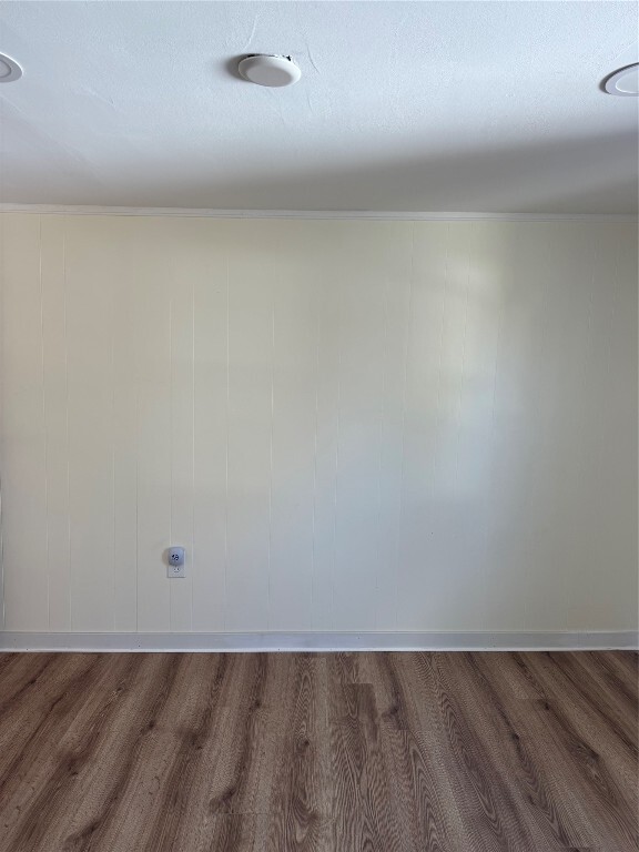 712 Pickwick Dr in Vestal, NY - Building Photo - Building Photo