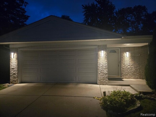 29210 Heritage Ct in Southfield, MI - Building Photo - Building Photo