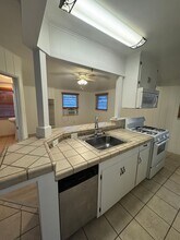 422 W Franklin Ave in El Segundo, CA - Building Photo - Building Photo