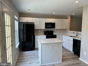 1655 Fallowfield Ct in Crofton, MD - Building Photo - Building Photo