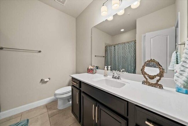 556 Waterloo Dr