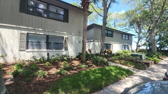 27 Veronese Ct in St. Augustine, FL - Building Photo