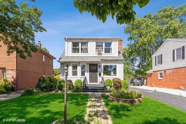 1112 Potter Rd