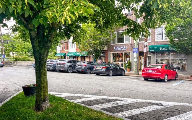 property at 475 Ashford Ave