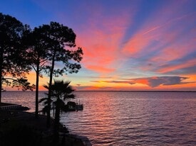 617 Calhoun Ave in Destin, FL - Building Photo