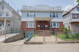 628 Adams Ave in Elizabeth, NJ - Building Photo - Building Photo