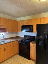 4015 My Lady Ln in Land O Lakes, FL - Building Photo - Building Photo