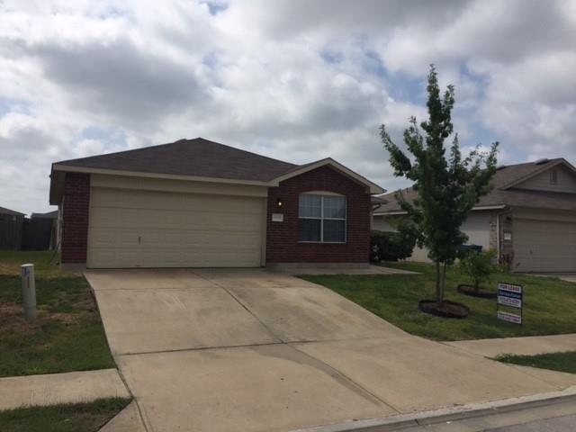 12829 Carillon Way in Manor, TX - Building Photo